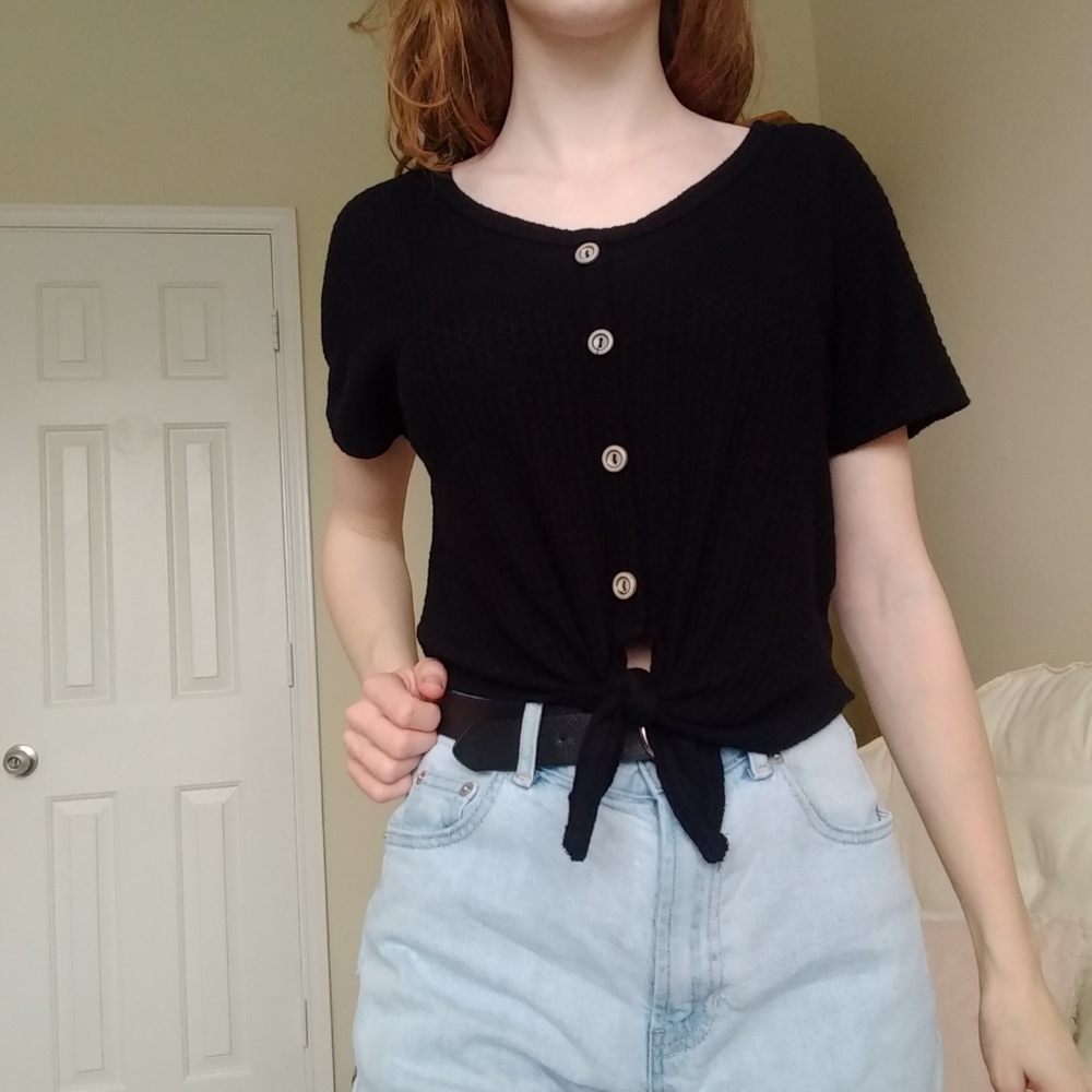 TJMAXX brand// SOFT BLACK TEE //